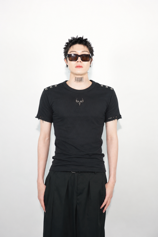 VANCULUS Tight-Fit Metal T-Shirts