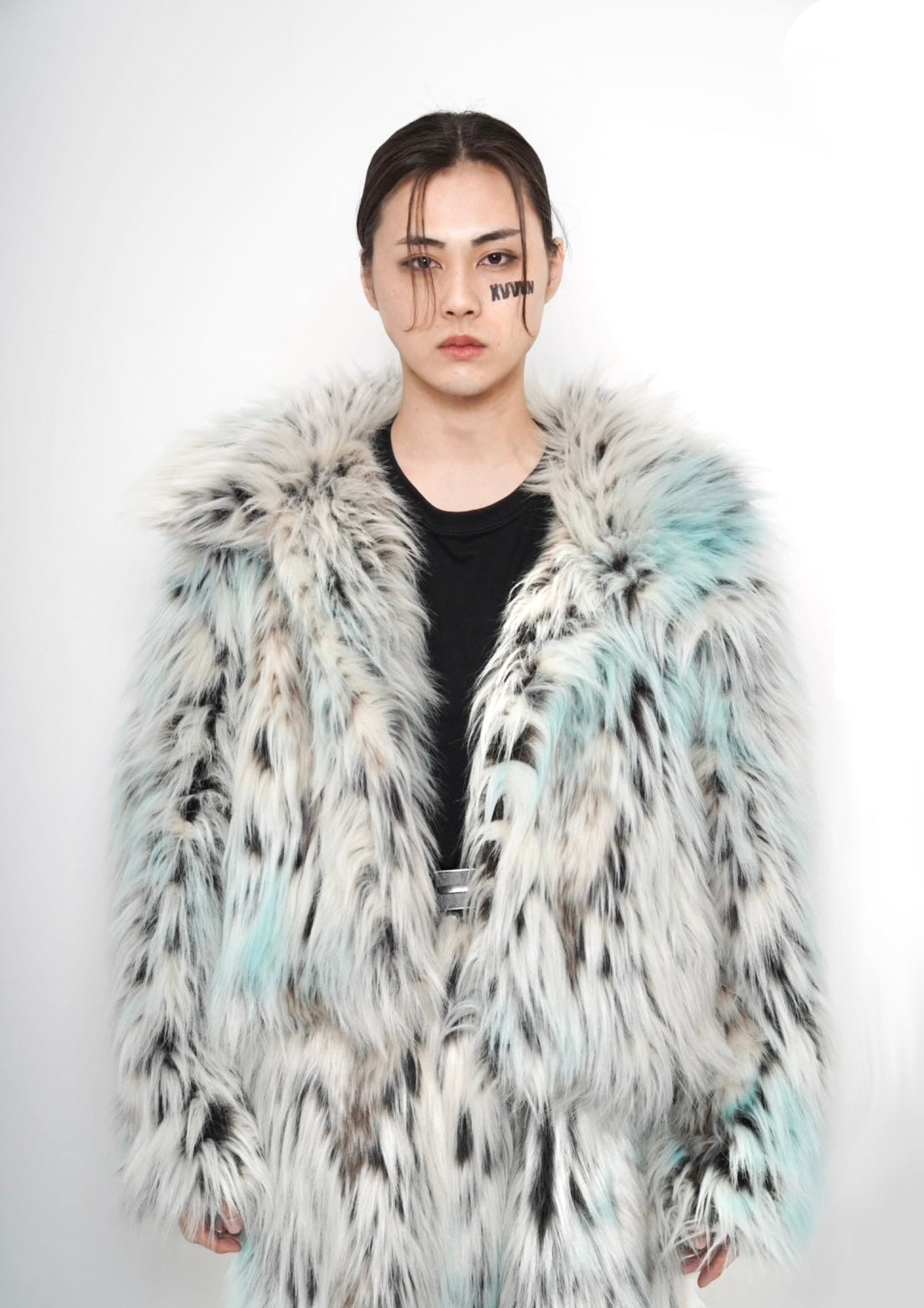 XVVVN CURAÇAO Leopard Long Faux Fur Hooded Jacket / White